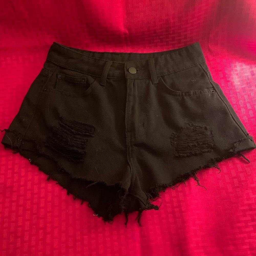 Woman’s XS SHEIN high waist black jean shorts!